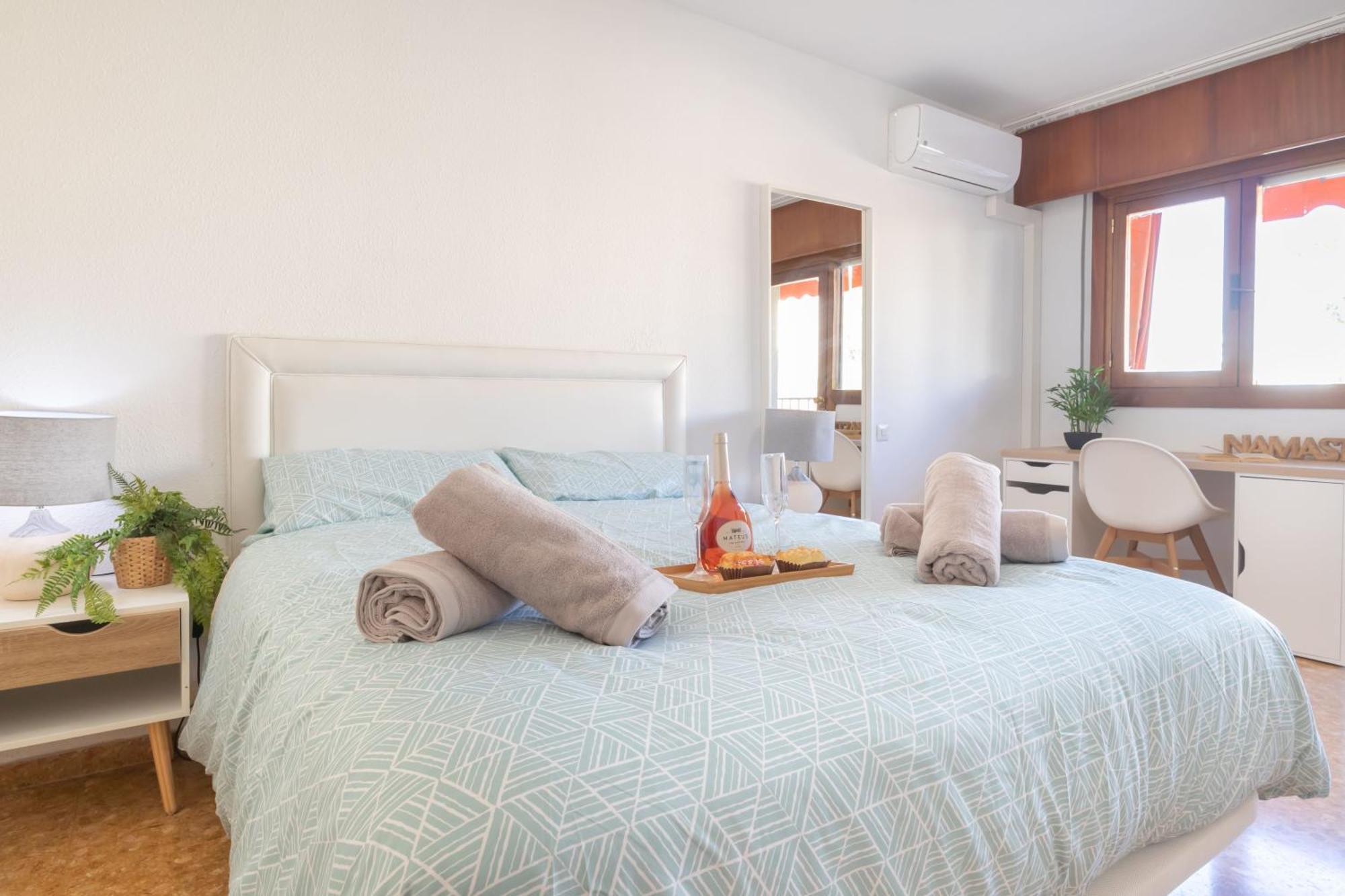 Aprt Cen 4 Apartment *
